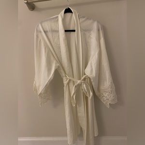 Flora Nikrooz cream nightgown